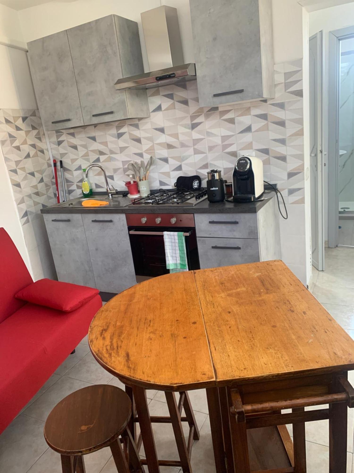 B&B Civitavecchia La Casetta Con Giardino Екстериор снимка